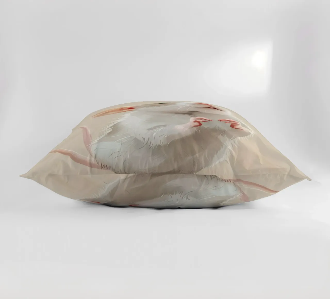 Il topo curioso sta in piedi in un ambiente luminoso cuscino da DesignDoodle