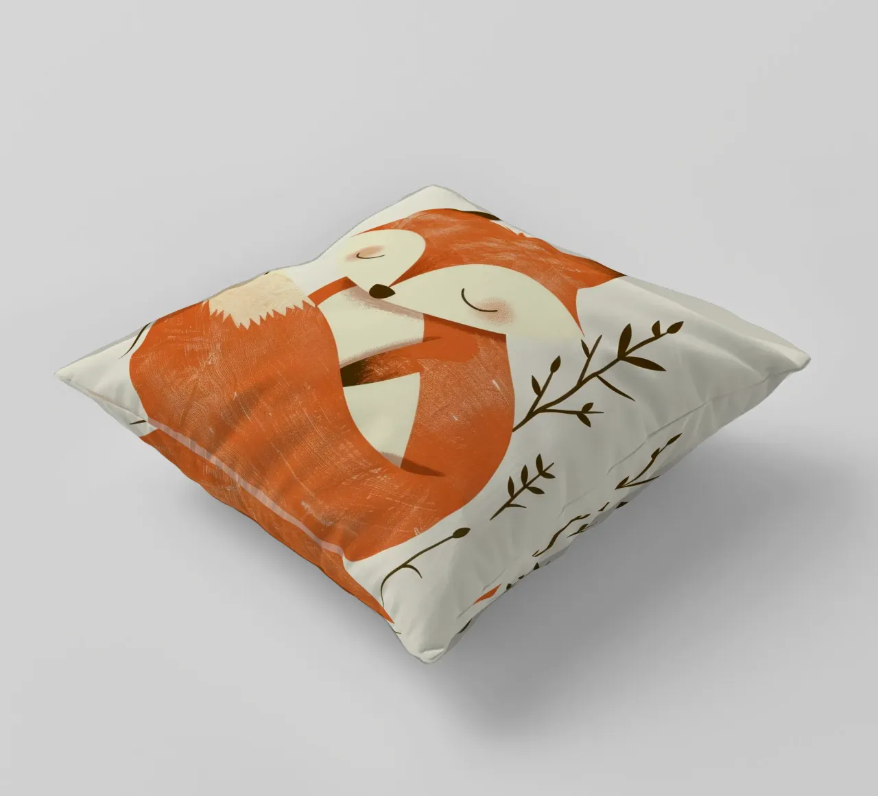 Simpatica volpe che si rilassa tra le piante sotto un sole discreto cuscino da DesignDoodle