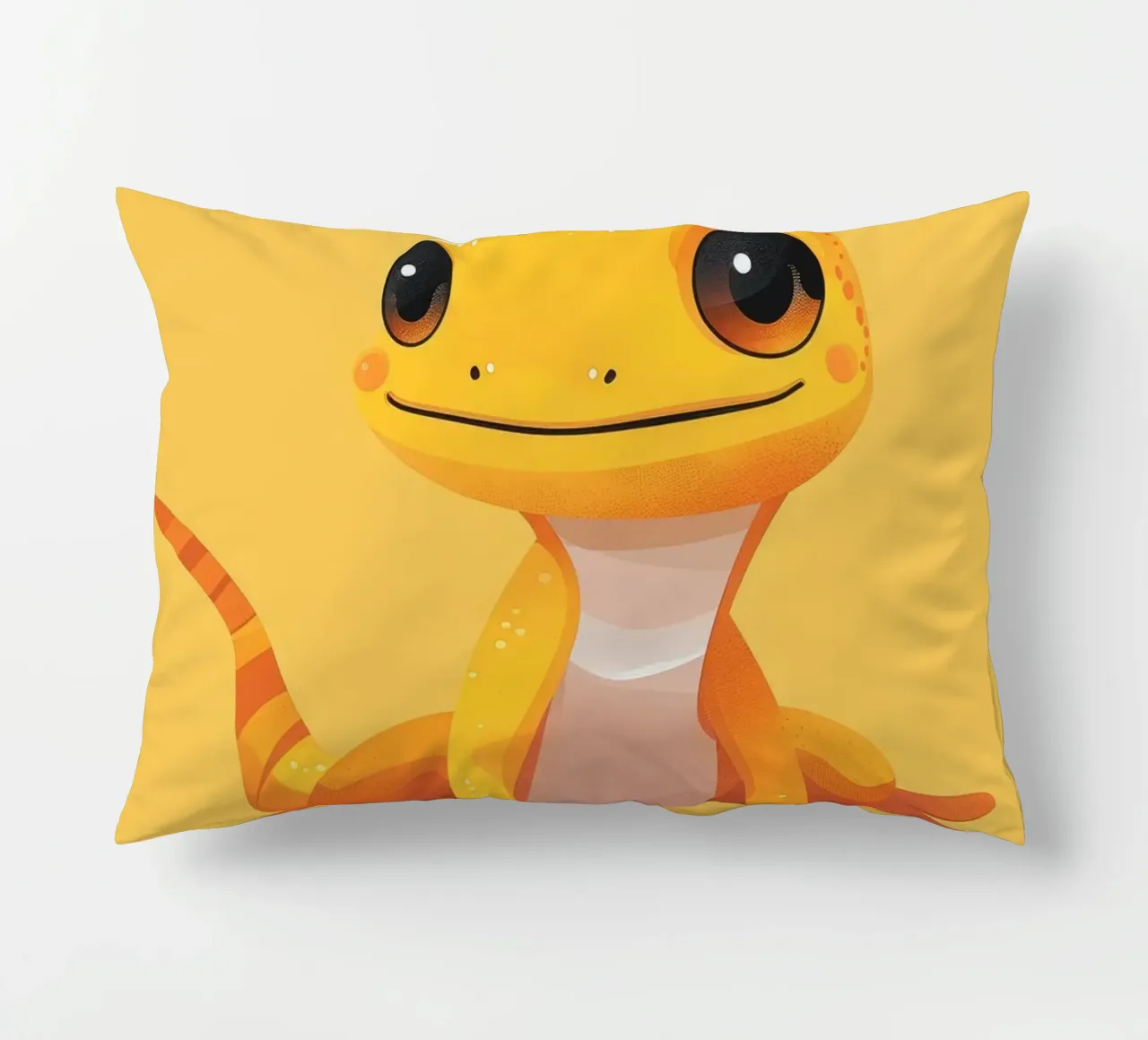 Mignon personnage de cartoon gecko avec des couleurs vives et amicales. coussin de DesignDoodle