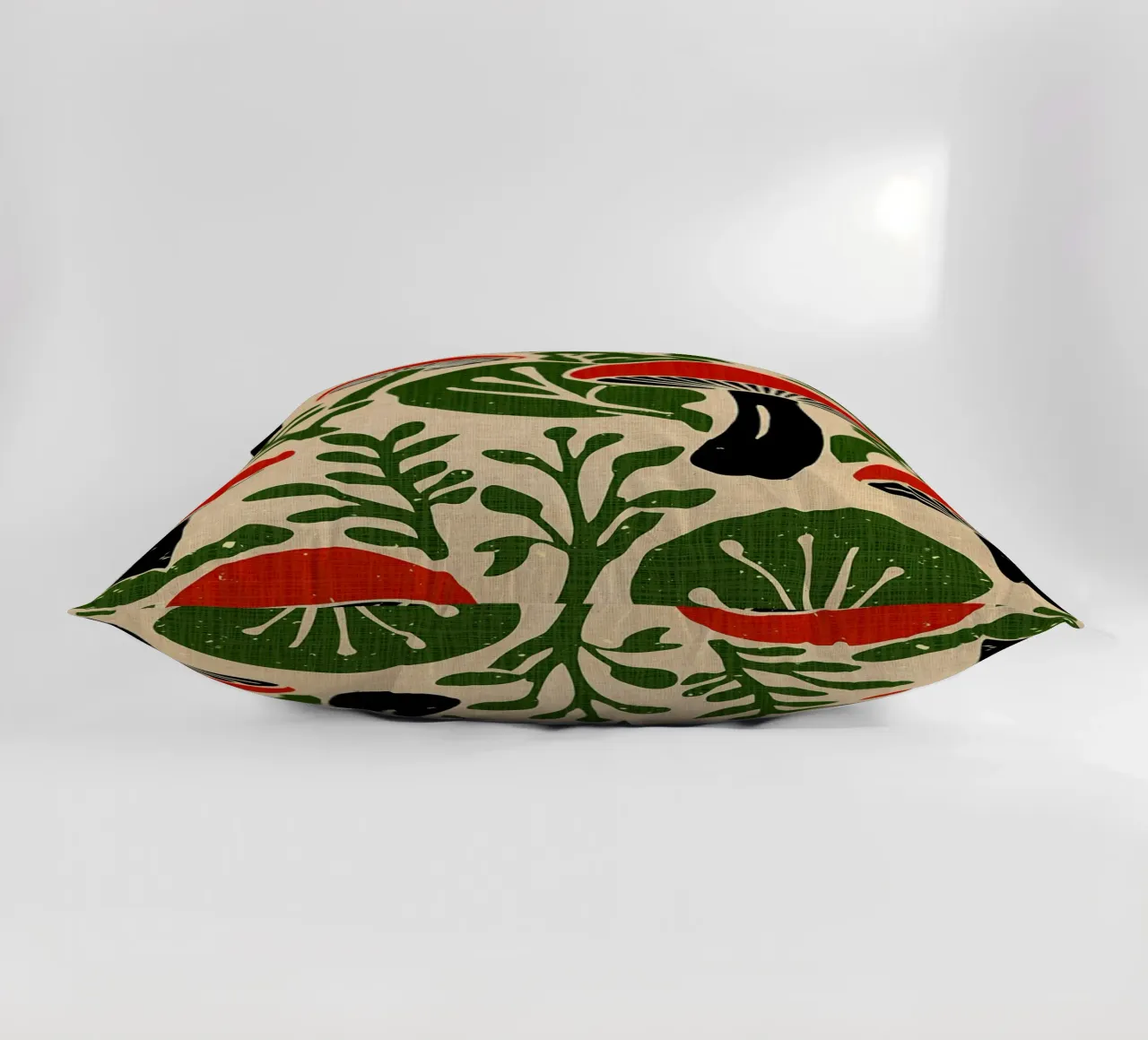 Camere rosse cuscino da Providence Mbabazi Studio