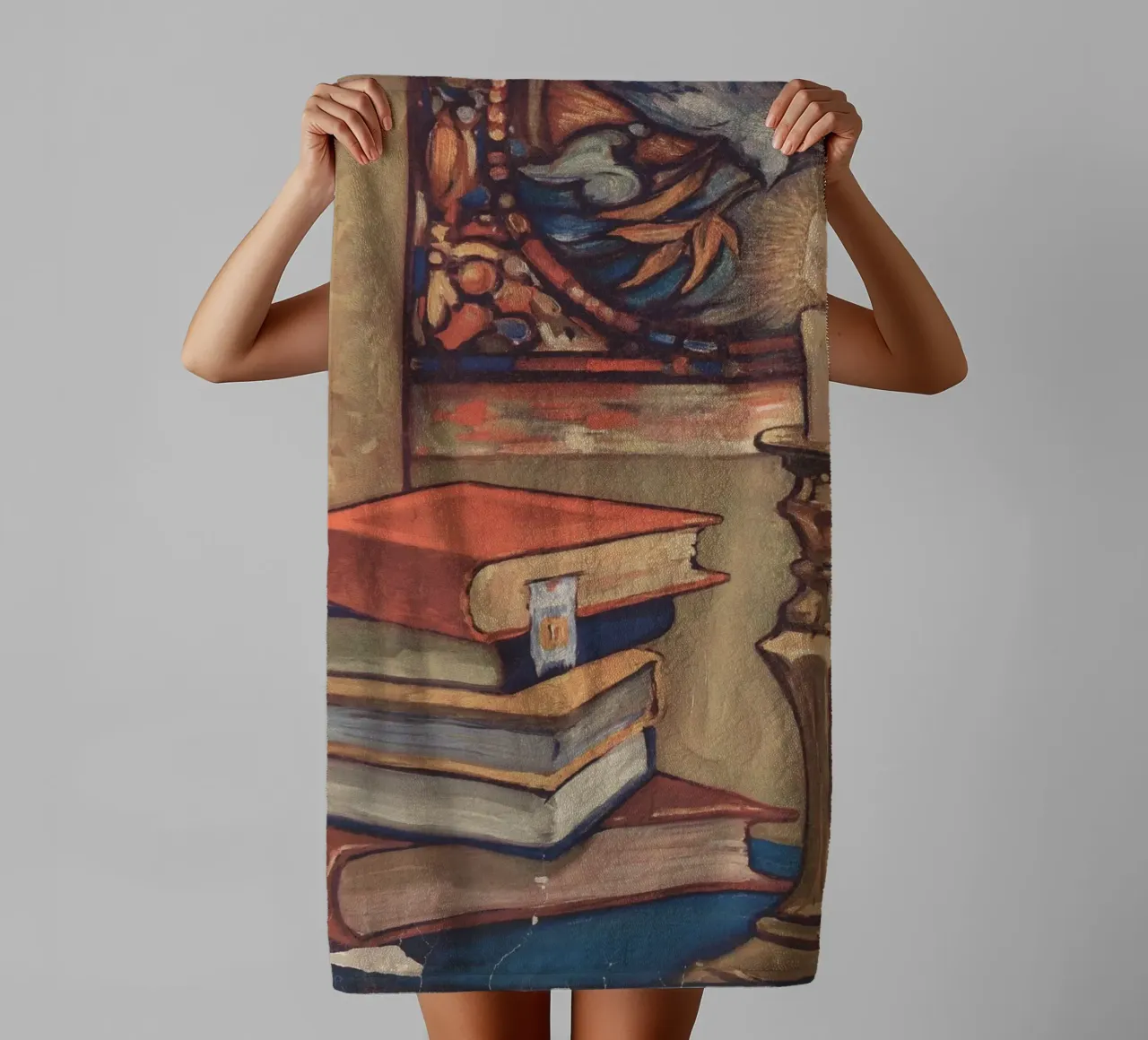 Natura morta con libri e candele di C. Palmer asciugamano da bagno da vintagepod