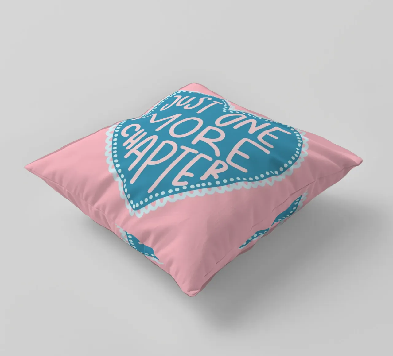 Affiche de lecture "Un chapitre de plus" en forme de cœur coussin de vintagepod