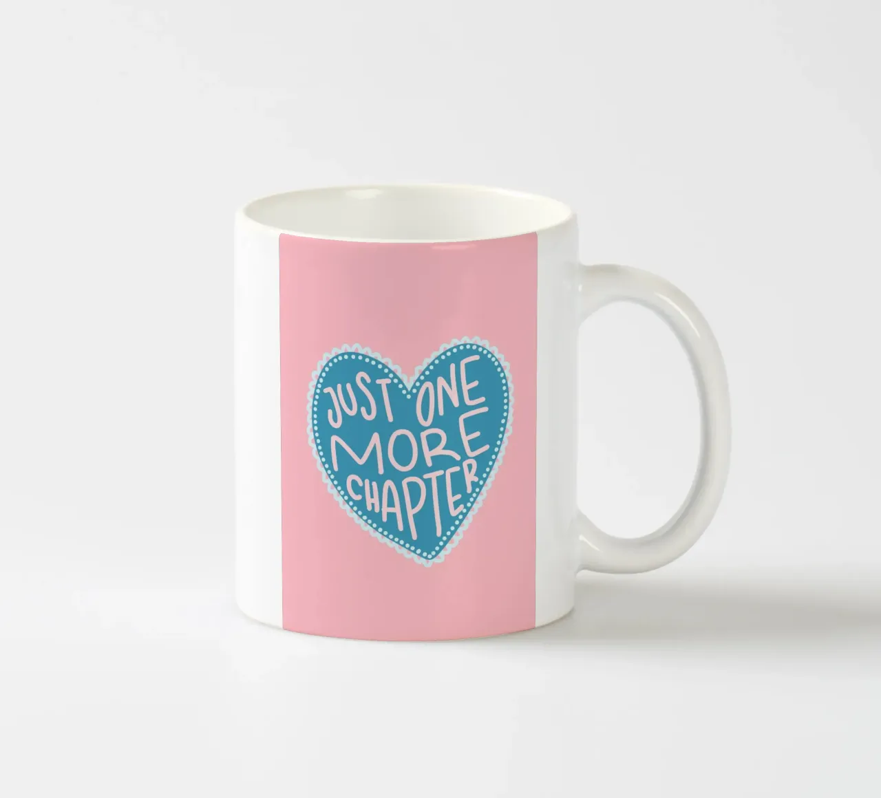 Affiche de lecture "Un chapitre de plus" en forme de cœur mug en céramique de vintagepod