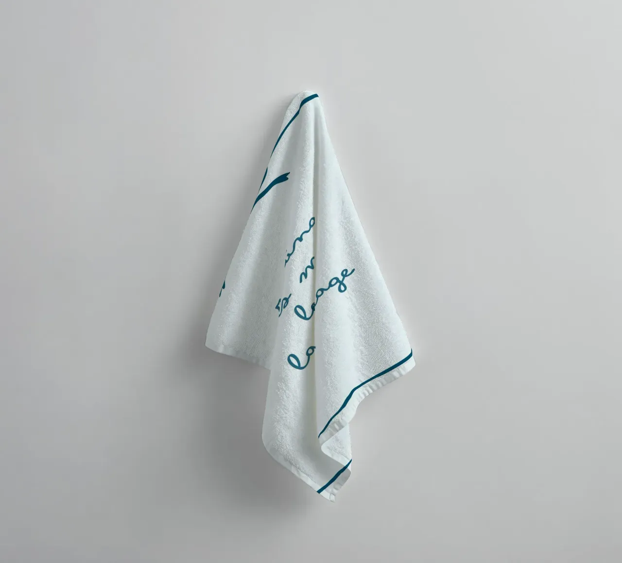 Affiche "Reading Is My Love Language" (La lecture est ma langue d'amour) avec nœud bleu serviette de bain de vintagepod