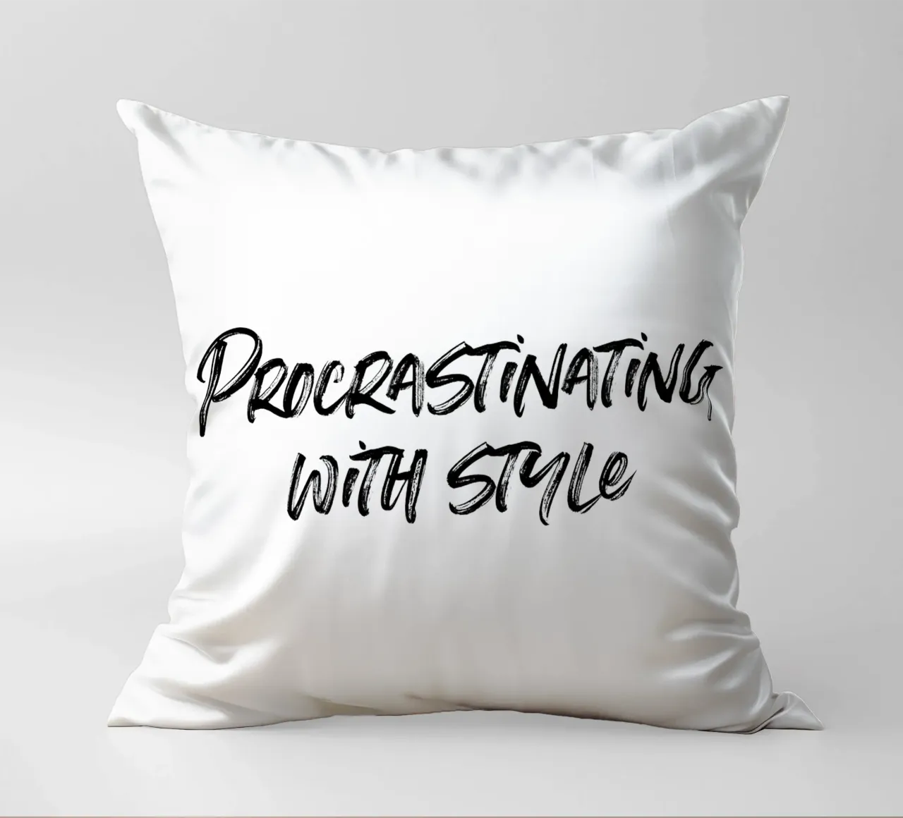 Procrastinating with style | minimalistic design cuscino da just typo