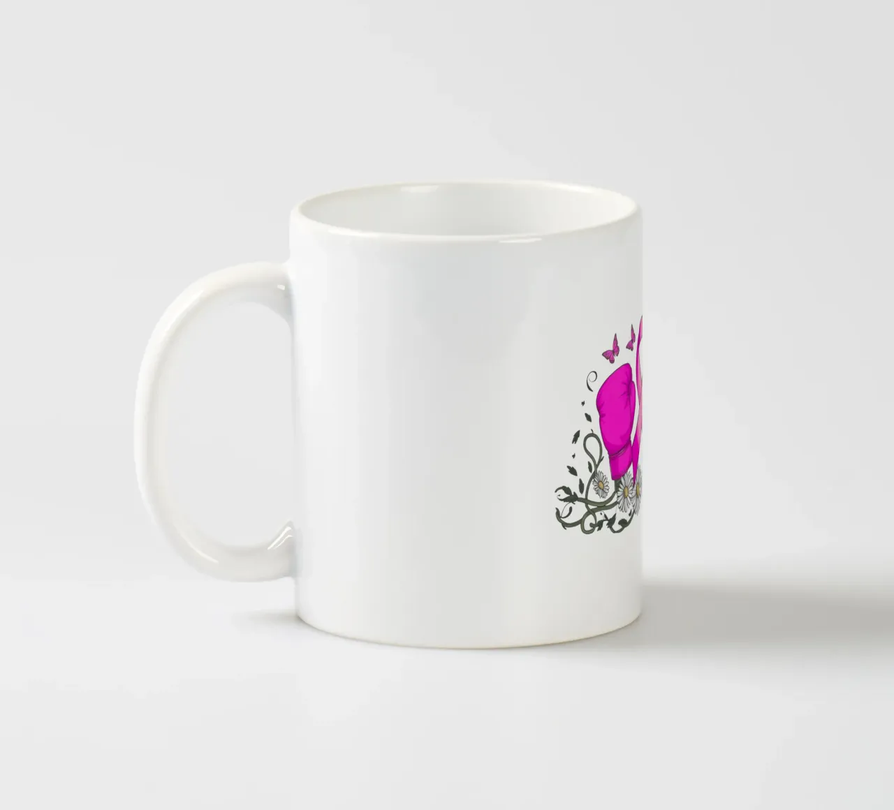 Combattere come una ragazza tazza in ceramica da Inspired By Sophie