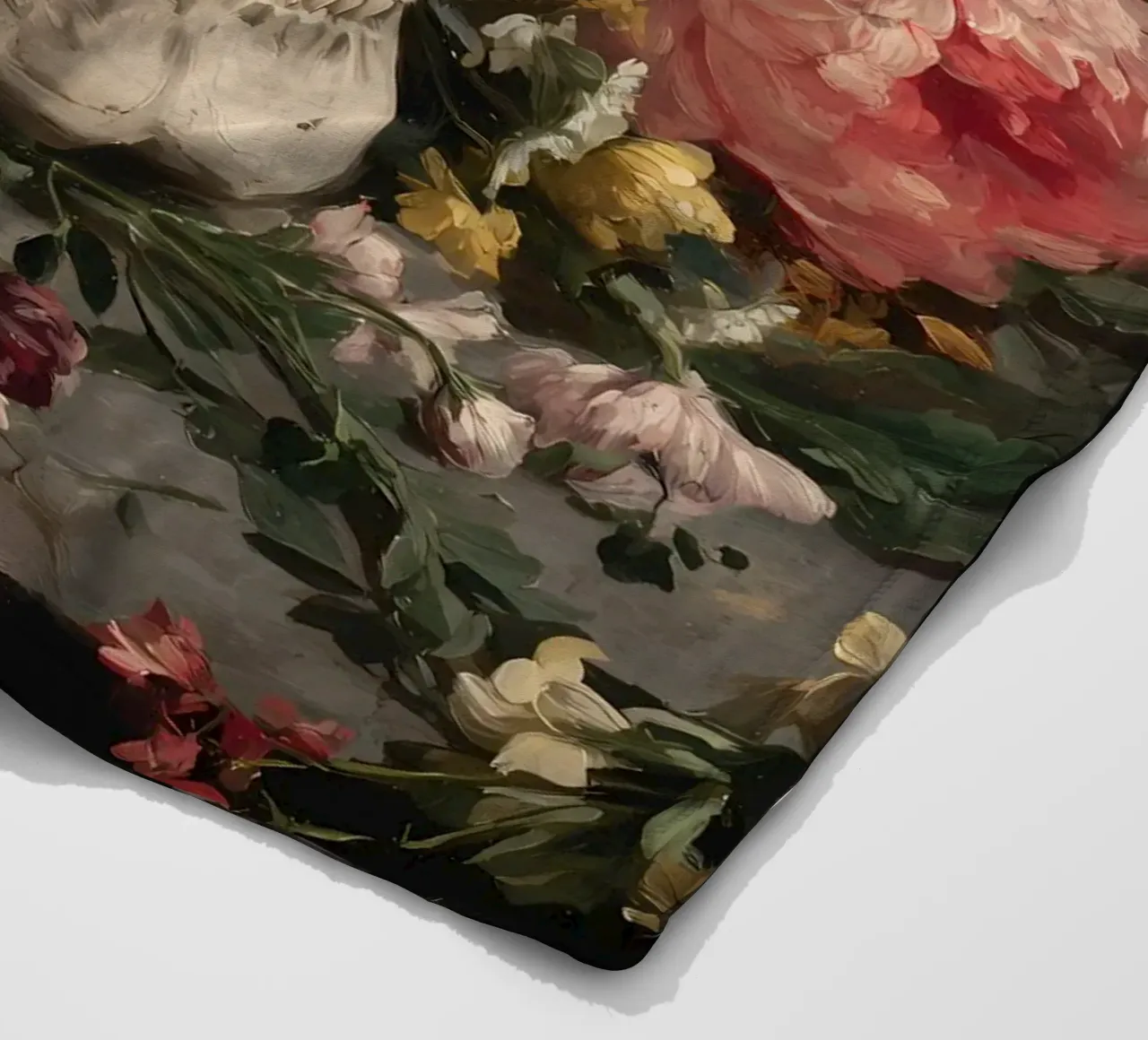 Teschio con fiori coperta in pile da IamHomeStudio