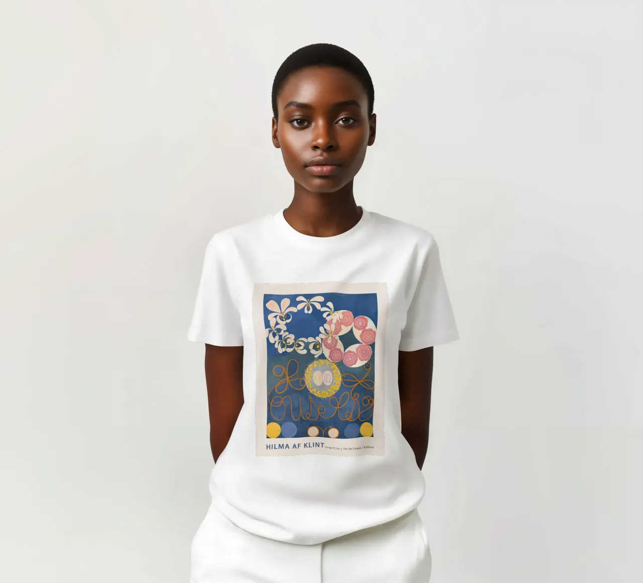 Hilma af Klint "Kindheit" Abstrakter Blumendruck in Blau T-Shirt von homdeco