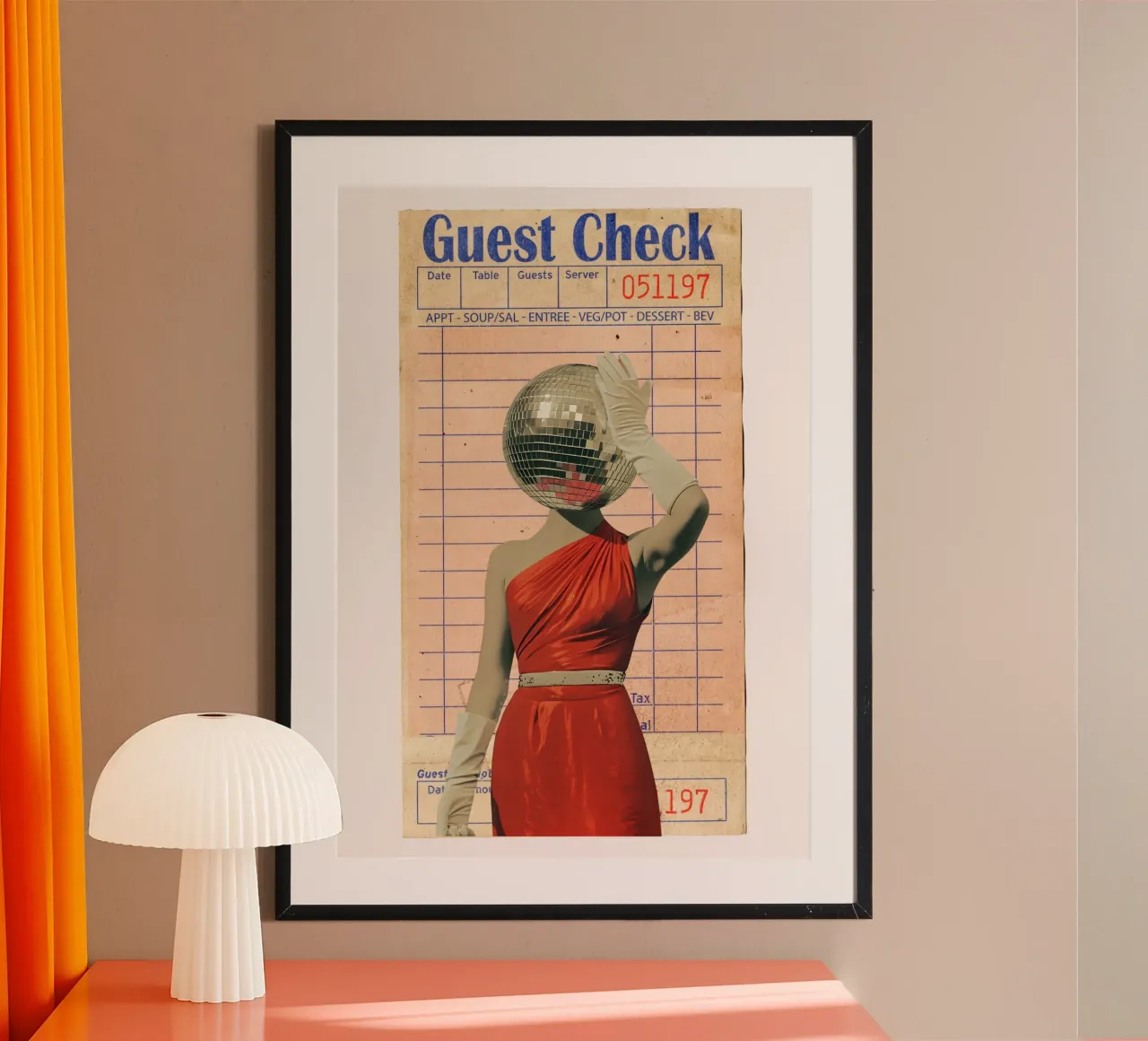 Donna con testa di palla da discoteca - Pop Art surreale su assegno per ospiti poster con telaio in alluminio da NorwesClub