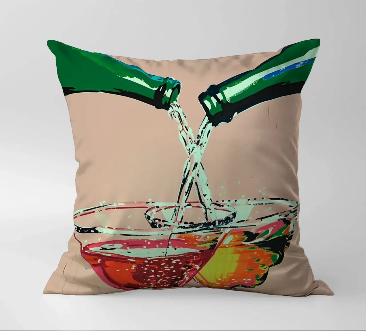Cheers - Cocktailgieten met levendige pop-art kussen van NorwesClub