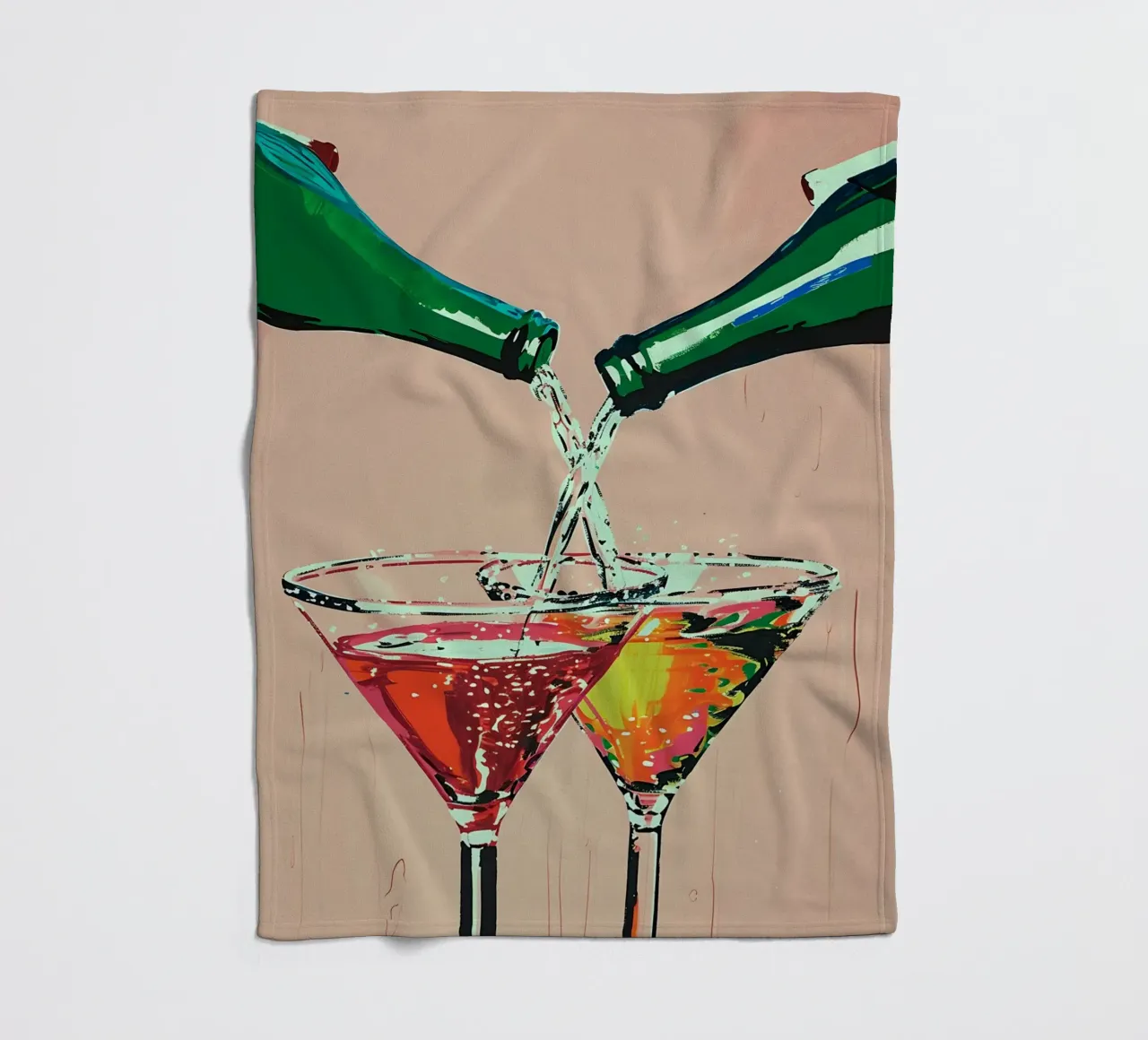 Cheers - Versa cocktail in stile pop art coperta in pile da NorwesClub