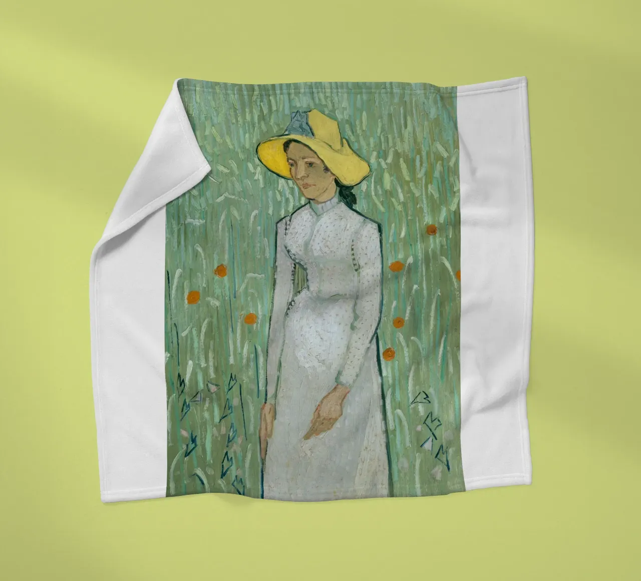 donna in abito bianco coperta in pile da cloud shop