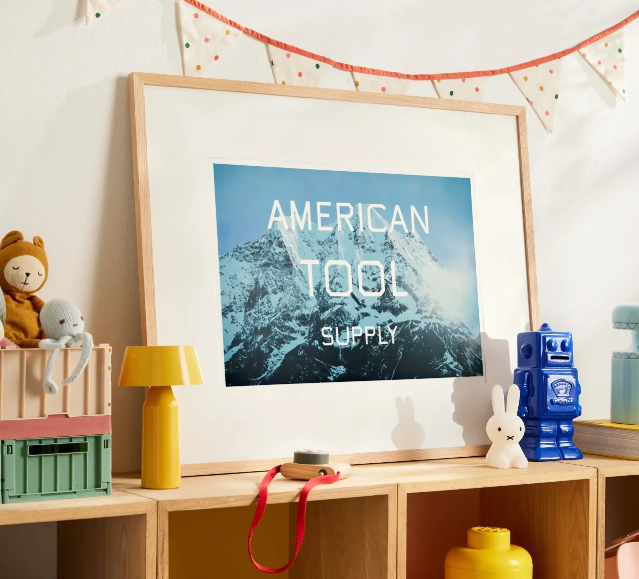 Ed Ruscha American Tool Supply poster con telaio in legno da Marcobarshop