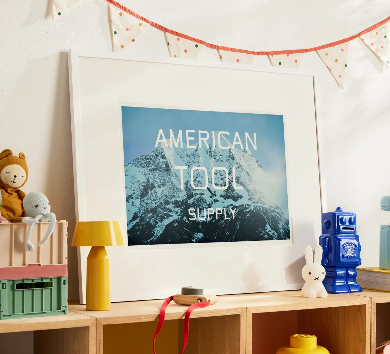 Ed Ruscha American Tool Supply poster con telaio in legno da Marcobarshop