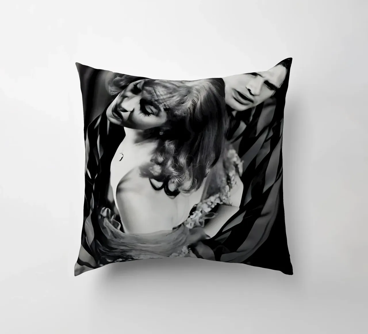 A Streetcar Named Desire Kissen von Low poly art