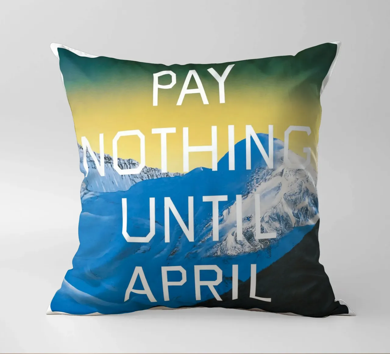 Ed Ruscha Non pagare fino ad aprile cuscino da Marcobarshop
