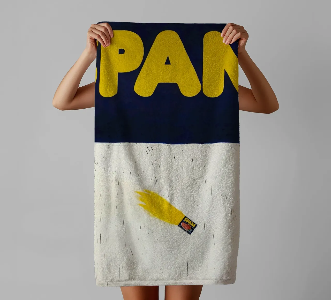 Nave razzo piena di spam di Ed Ruscha asciugamano da bagno da Marcobarshop