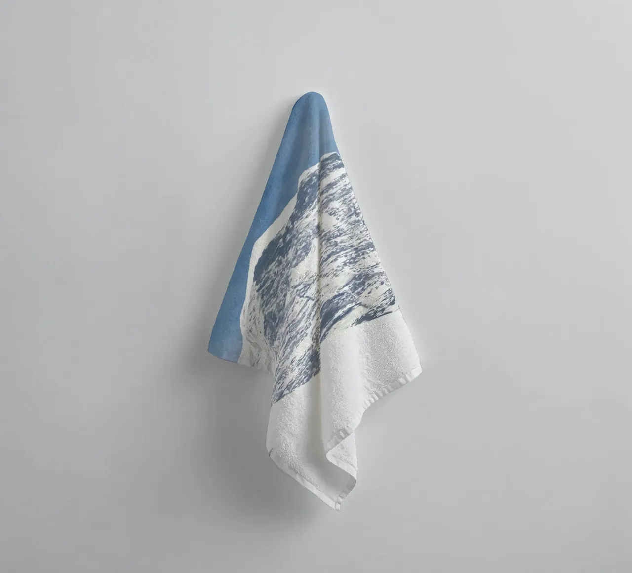 Ed Ruscha Montagna standard asciugamano da bagno da Marcobarshop