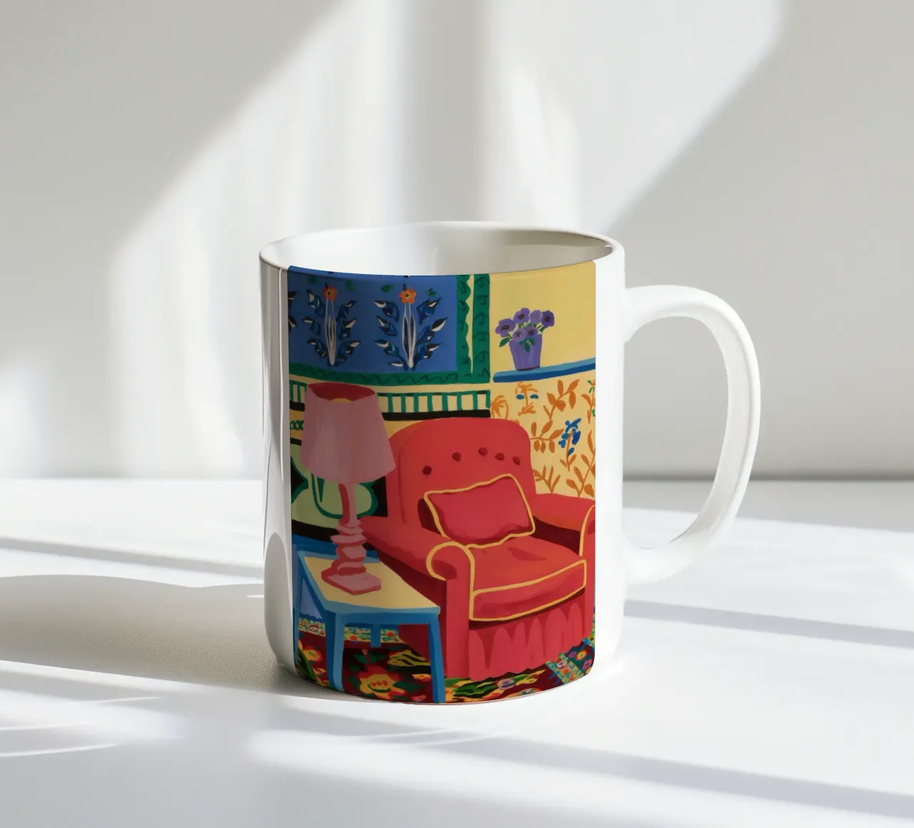 Maximalistischer Lesesessel Keramik Tasse von Flock Reverie