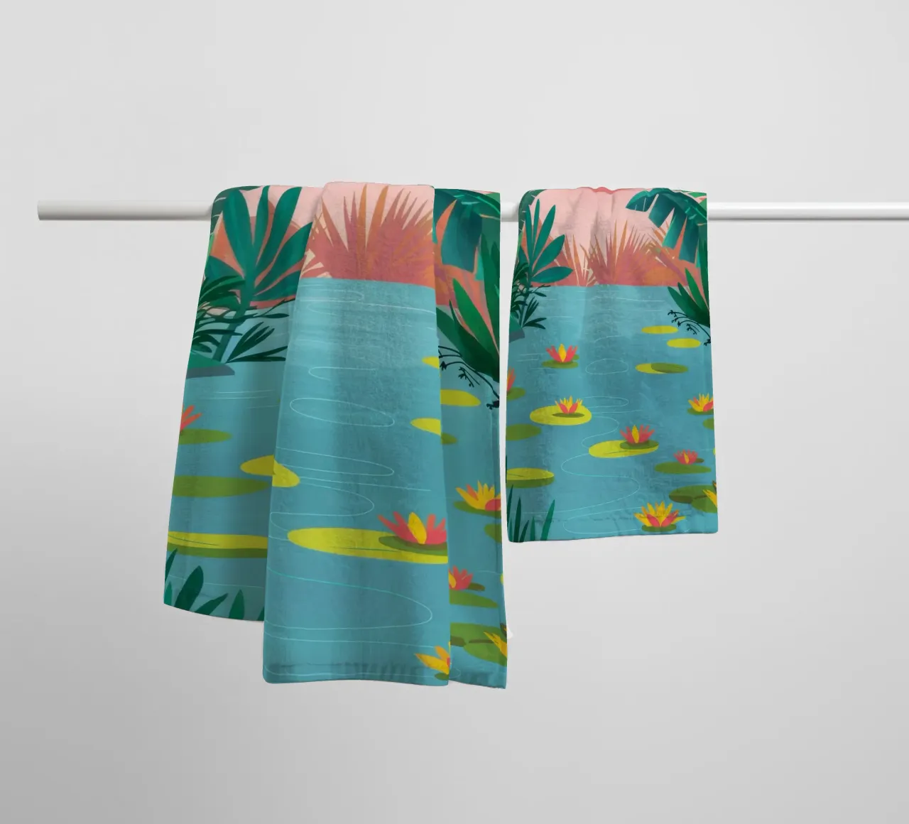 Fiume Jungle al tramonto asciugamano da bagno da Prism Ritual