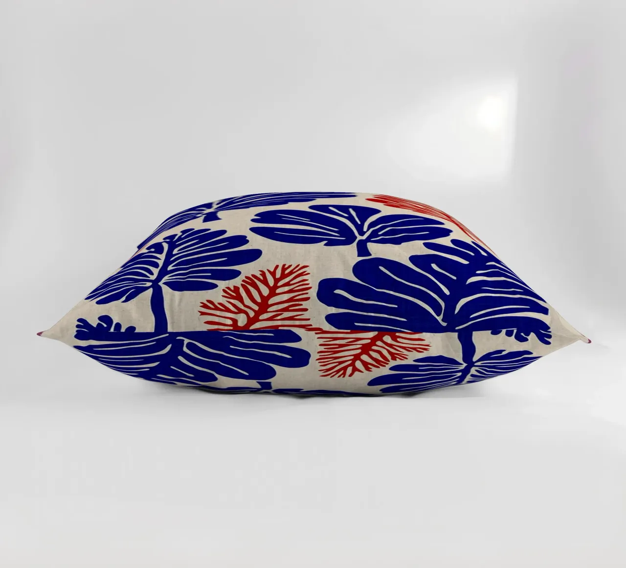 Foglie ritagliate retrò cuscino da VintageDesign