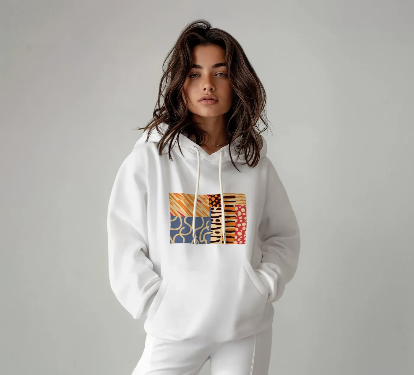 Textured Patchwork Harmony Hoodie von Veil Maya