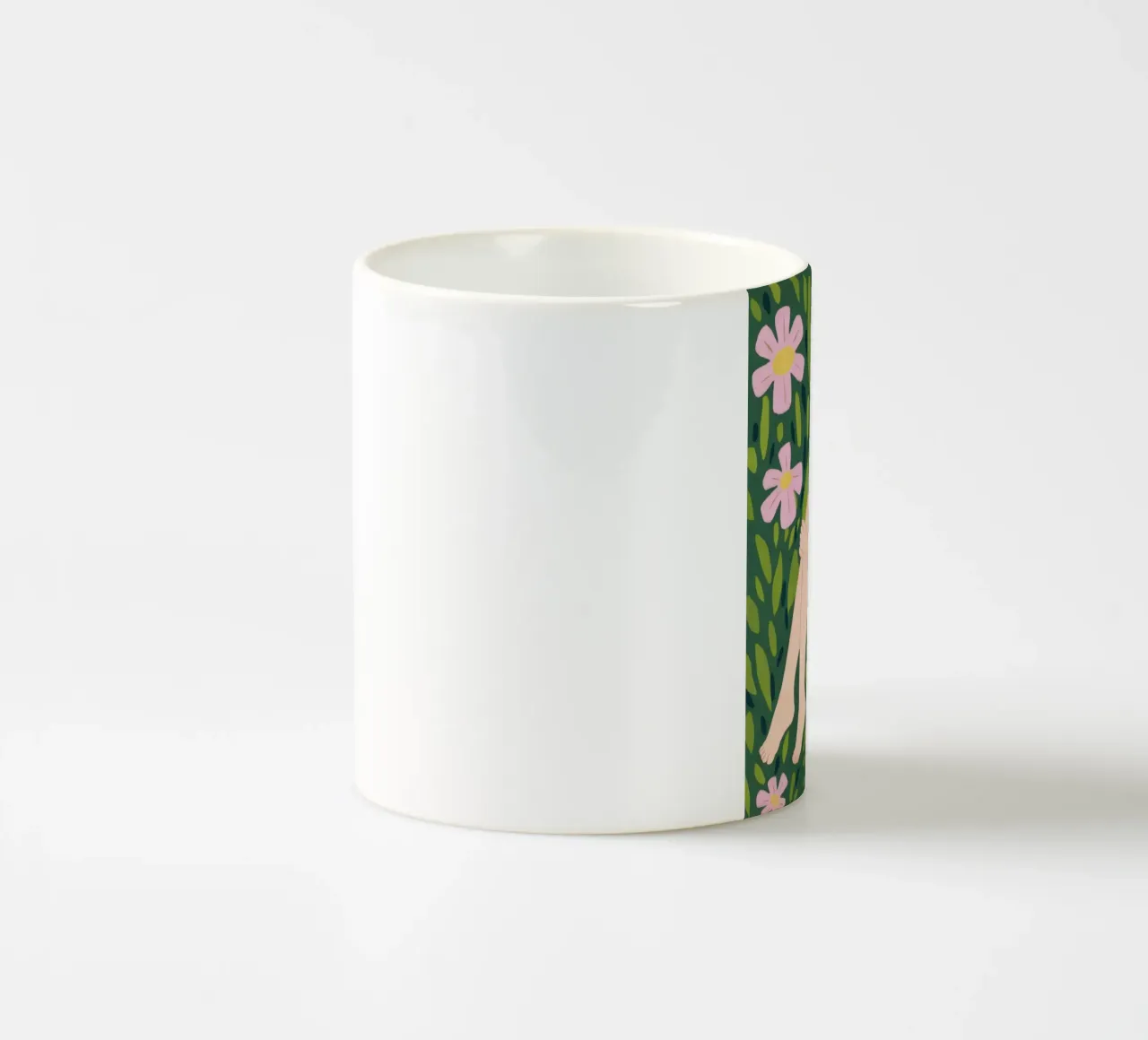 Ragazza in un campo di margherite tazza in ceramica da Flock Reverie
