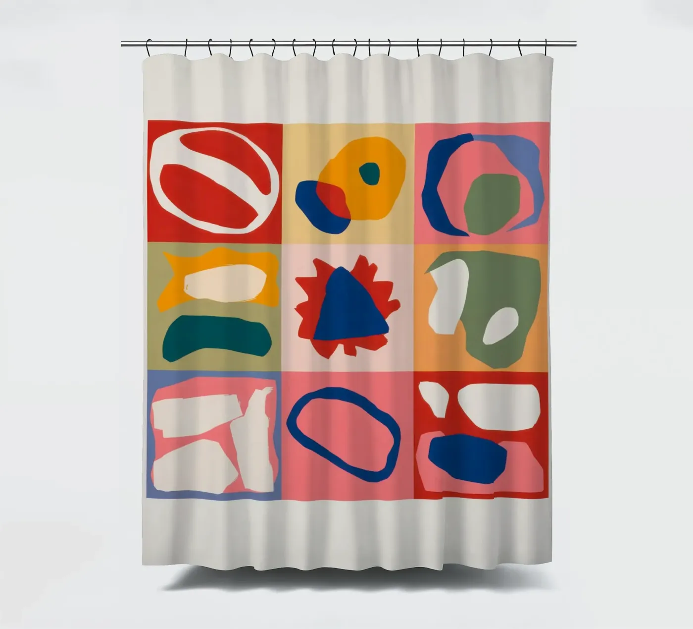 Patchwork di forme giocose tenda da doccia da Prism Ritual