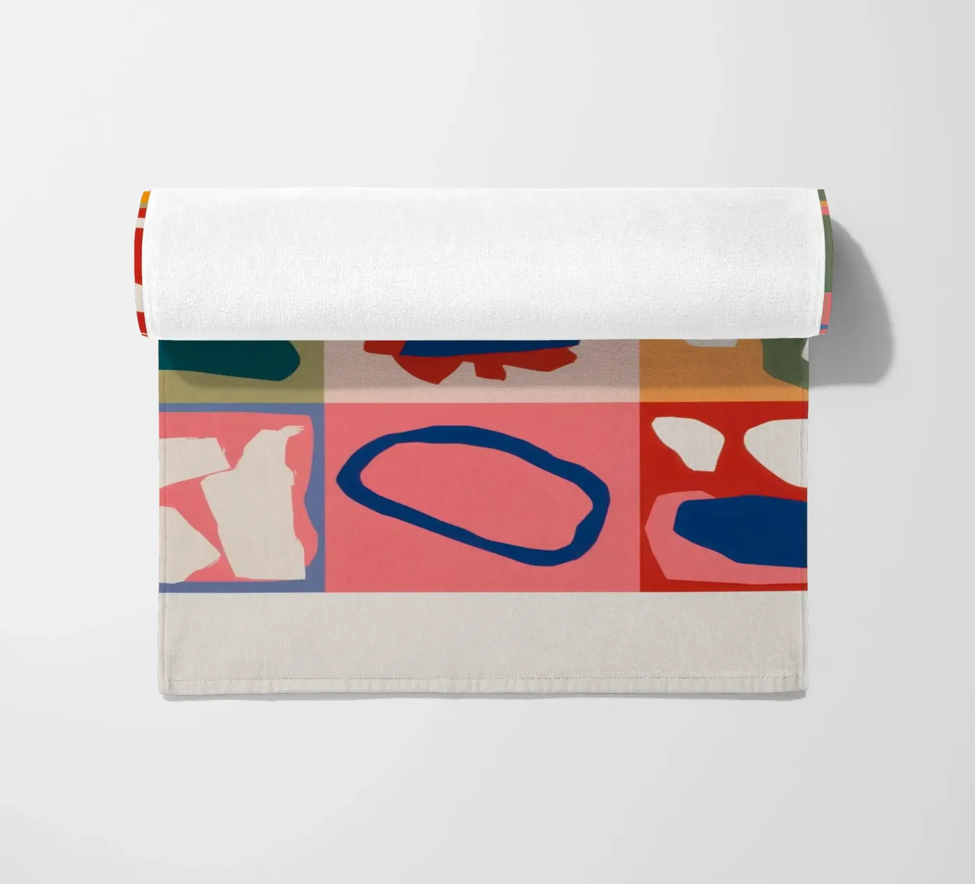 Playful Shape Patchwork serviette de plage de Prism Ritual