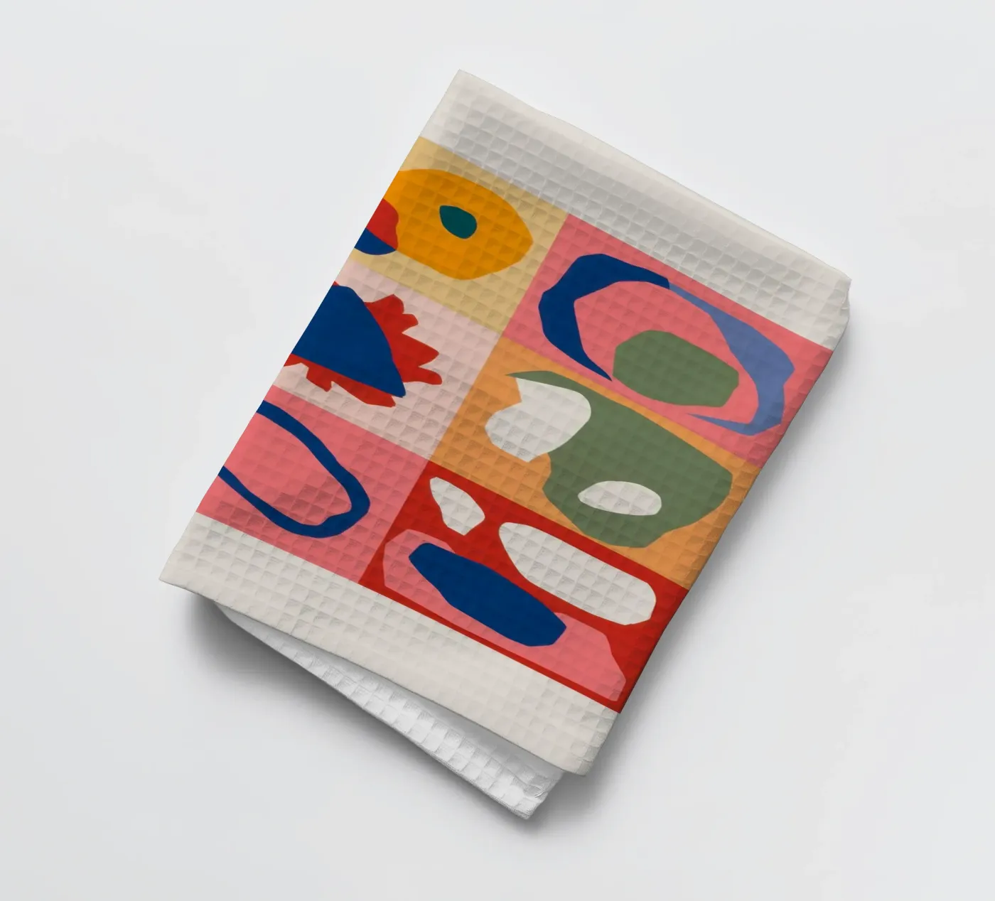 Speelse vormen patchwork theedoek van Prism Ritual