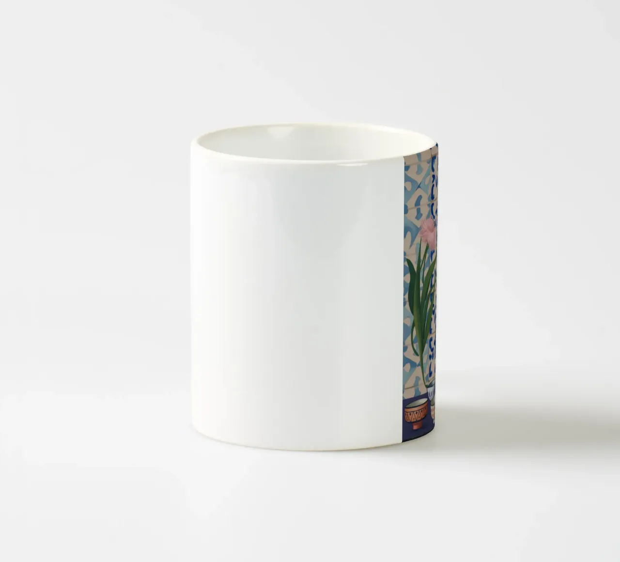 Gatto nero, notte floreale tazza in ceramica da Flock Reverie