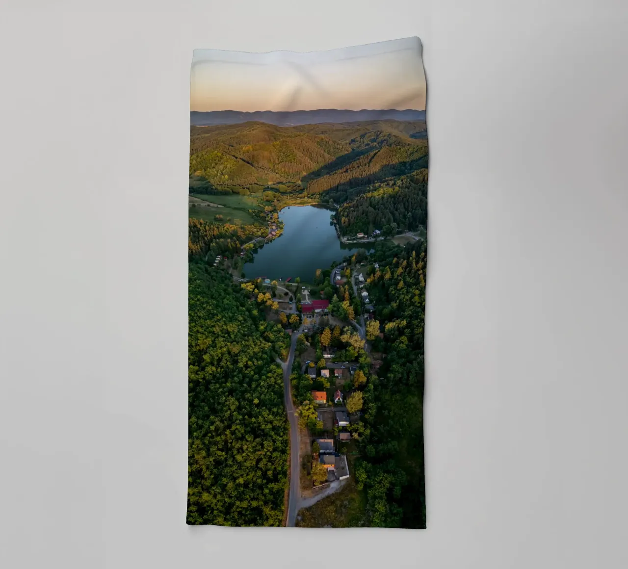 Vue aérienne d'un petit coin de la vallée serviette de bain de anderm