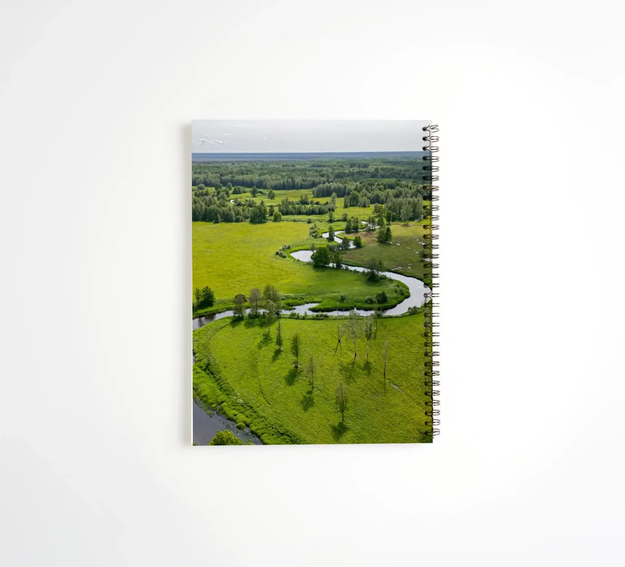 Vue aérienne d'une rivière sinueuse en Estonie carnet à spirale de anderm