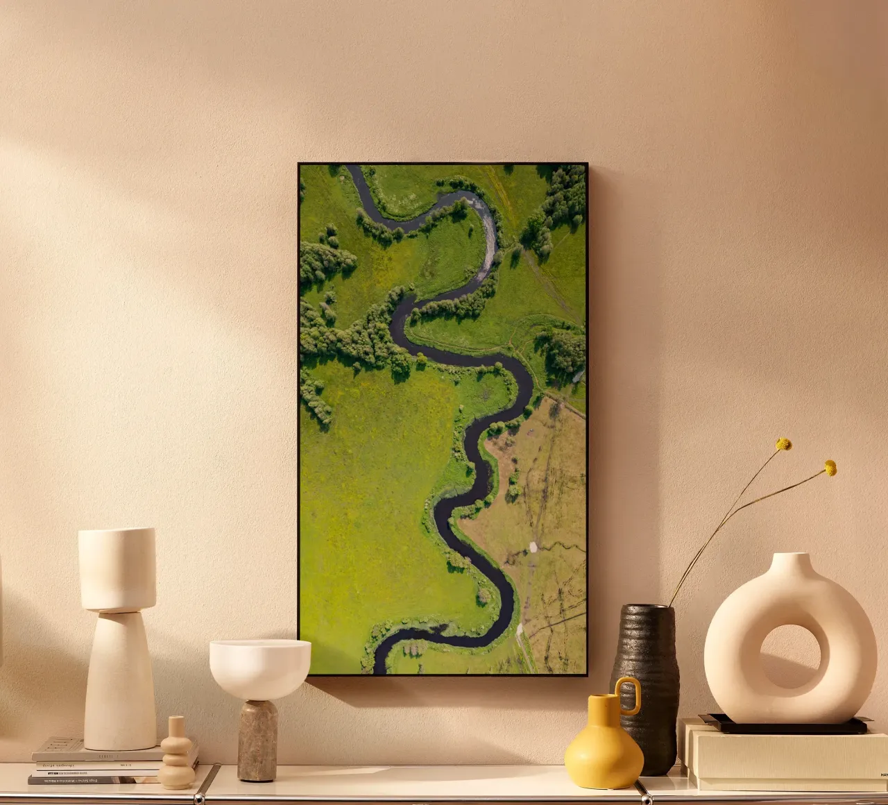 Vue aérienne d'une rivière sinueuse en Estonie plexiglas de anderm