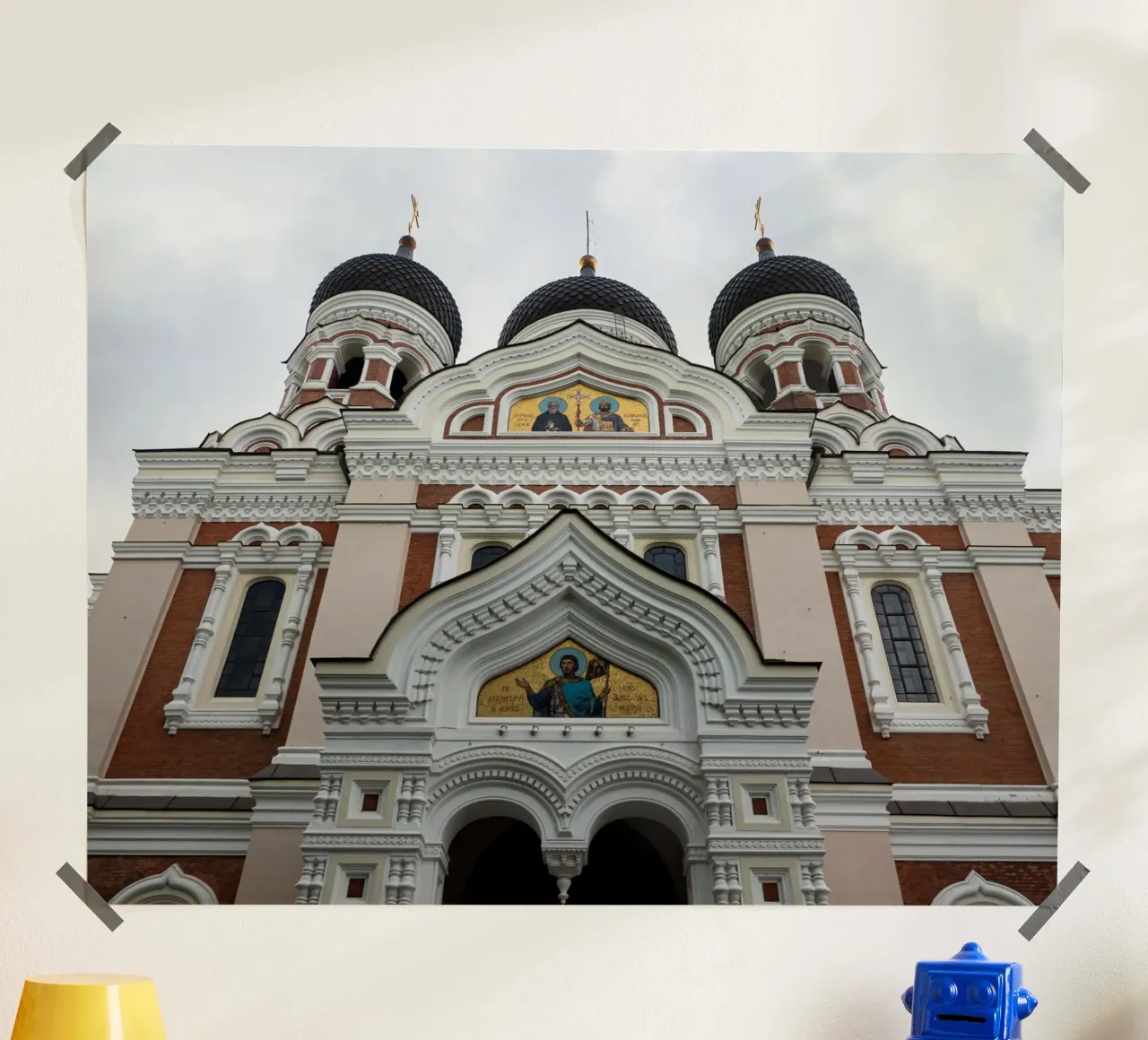 Cattedrale ortodossa Alexander Nevski a Tallin, Estonia poster da anderm