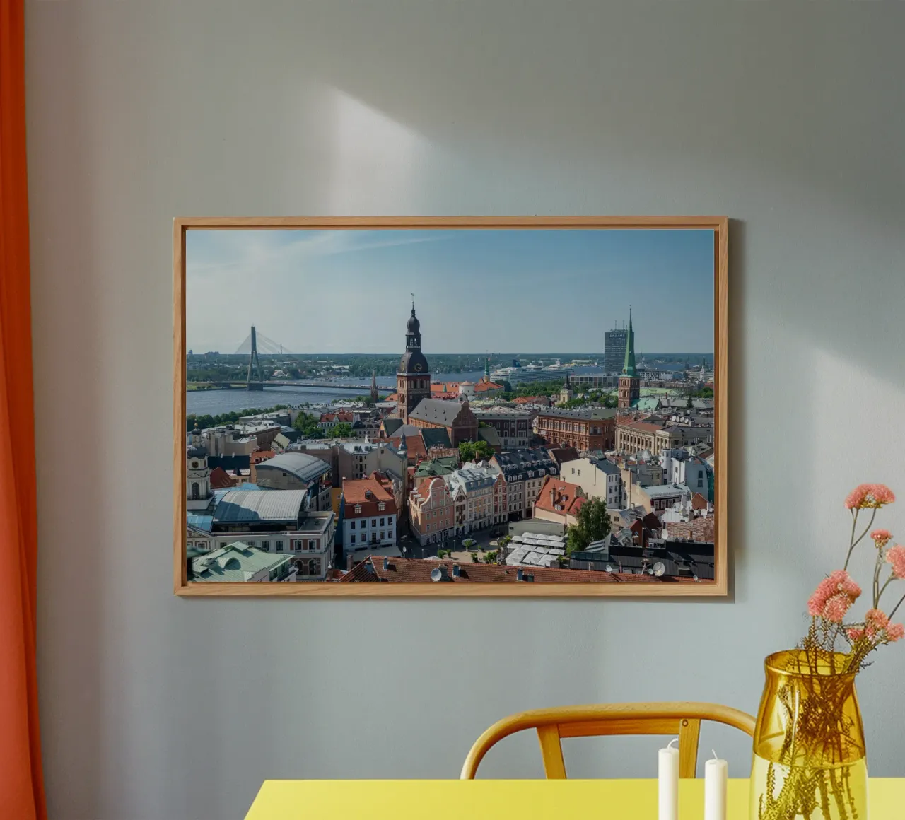 Vista di Riga, capitale della Lettonia alluminio dibond da anderm