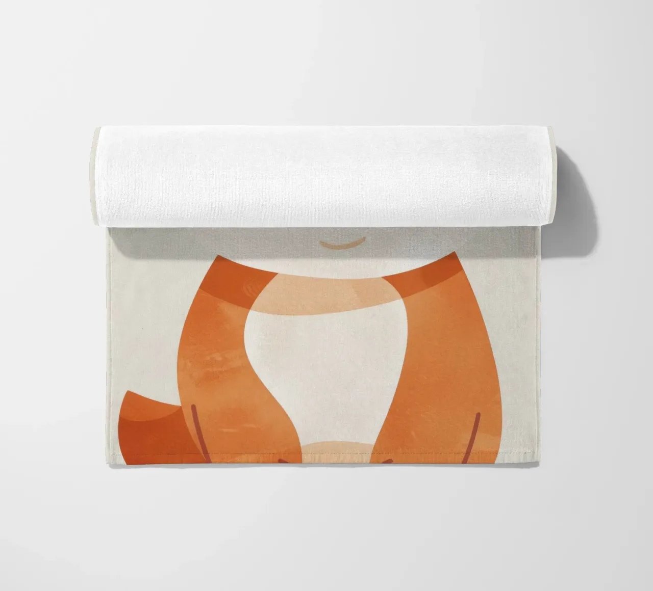 Allegro Shiba Inu dagli occhi luminosi e dal sorriso affascinante telo mare da DesignDoodle