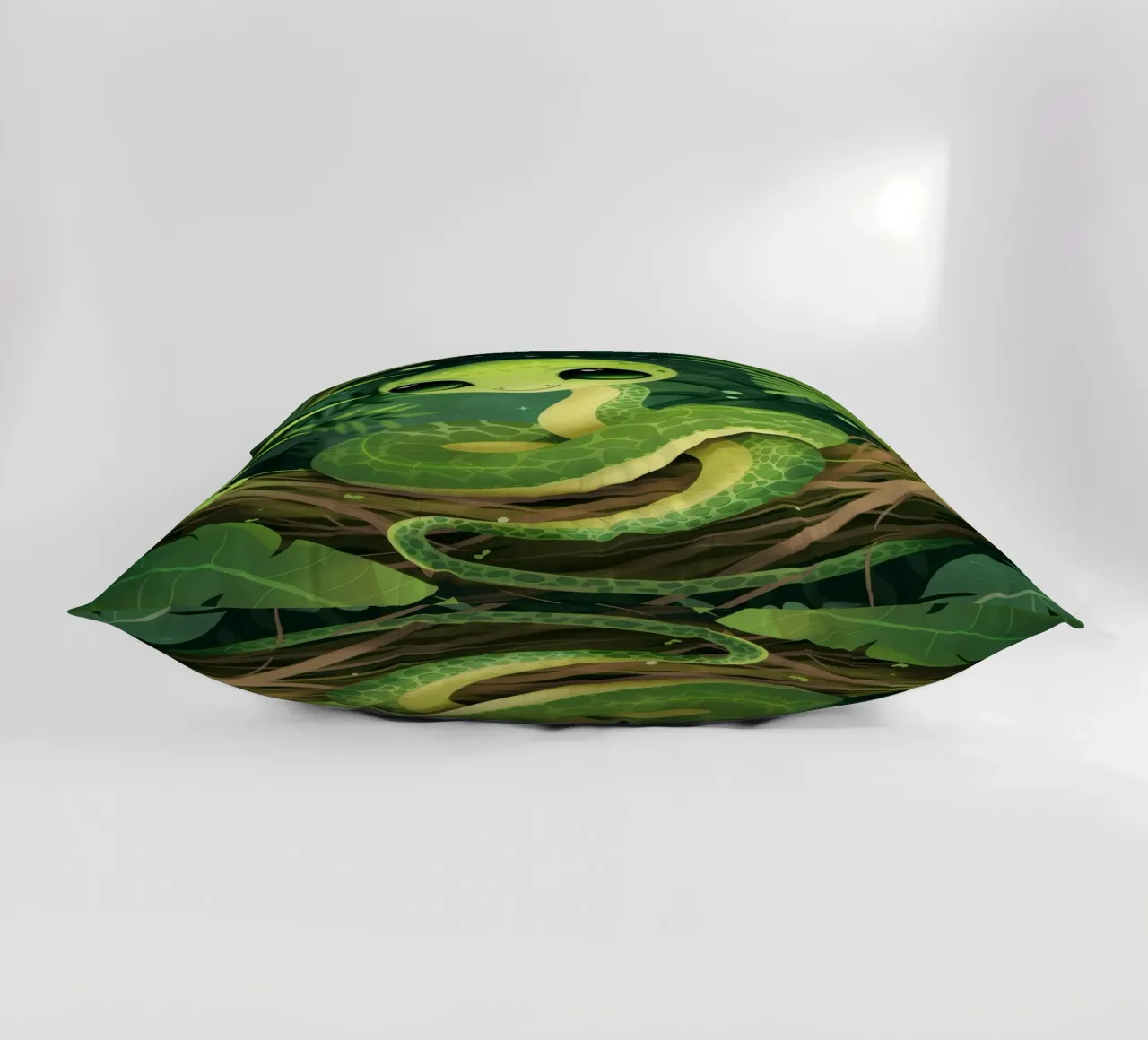 Giovane cucciolo di serpente che sorride nella notte della foresta cuscino da DesignDoodle