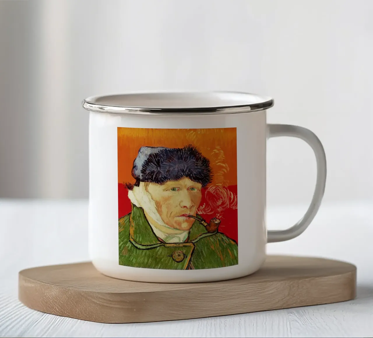 Autoritratto con orecchio fasciato e pipa tazza in smalto da ValerieArt