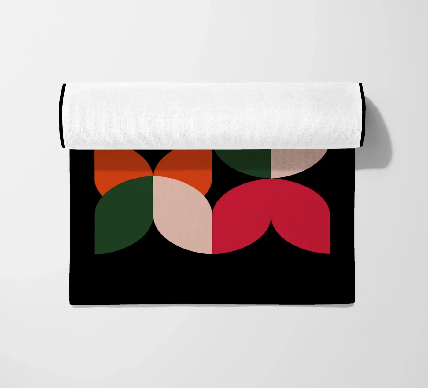 Leaf Cascade Strandtuch von Dream Print Designs