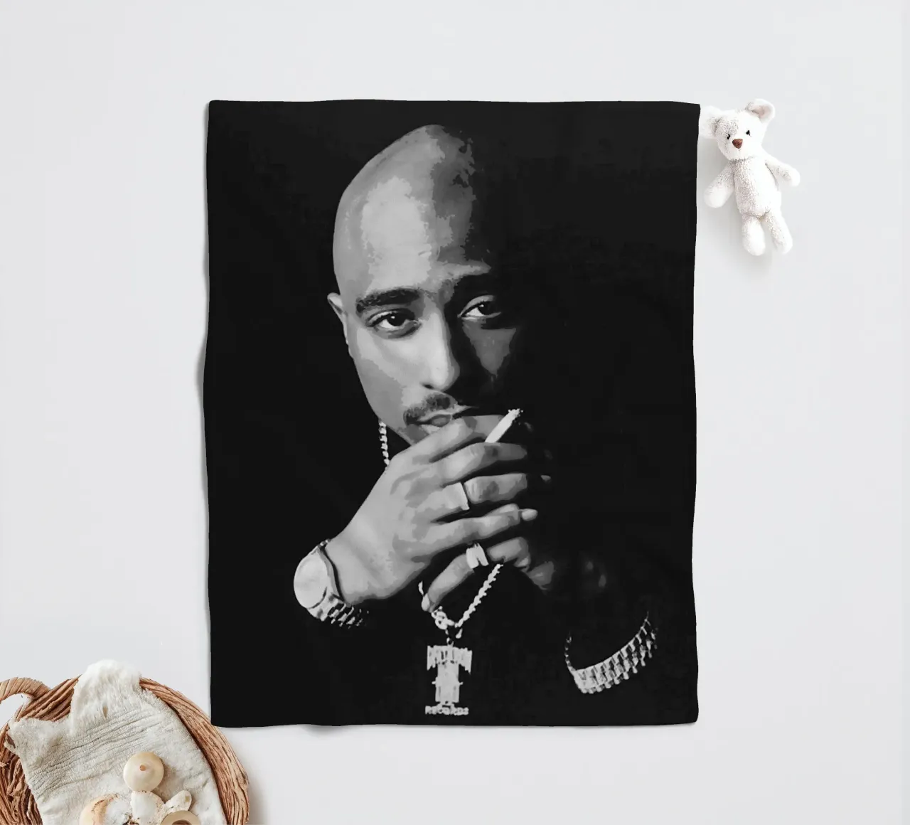 Tupac Shakur coperta in pile da vanhesling
