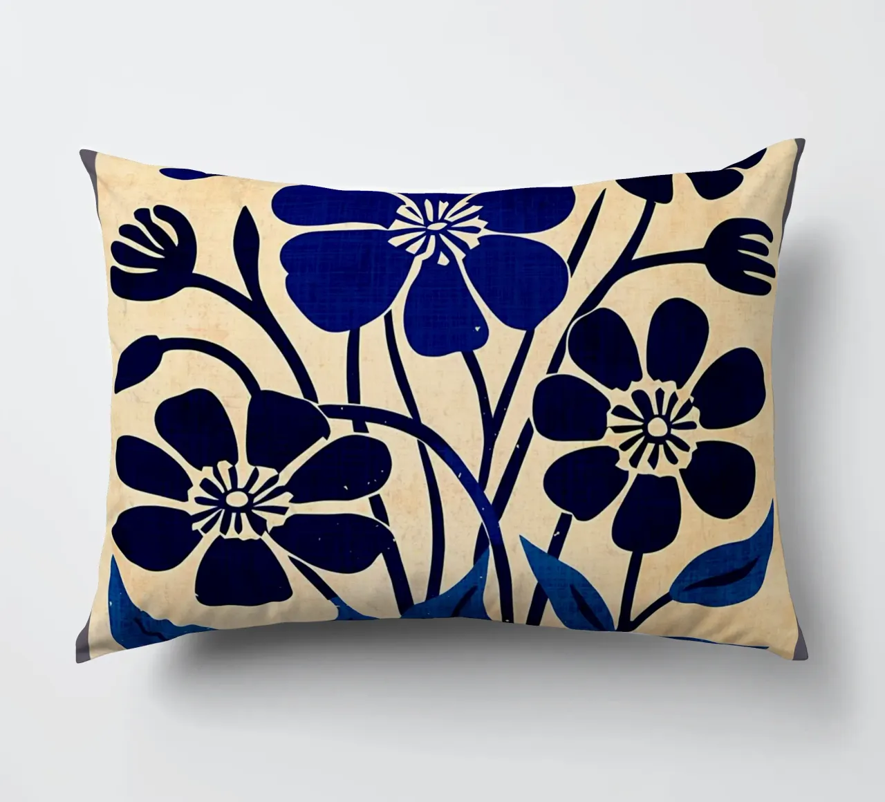 Fiori selvatici blu cuscino da Modern Geometry