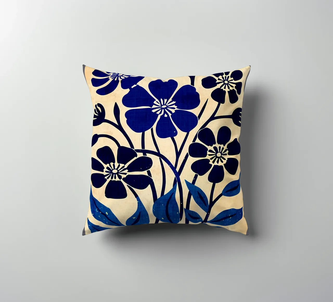 Fiori selvatici blu cuscino da Modern Geometry