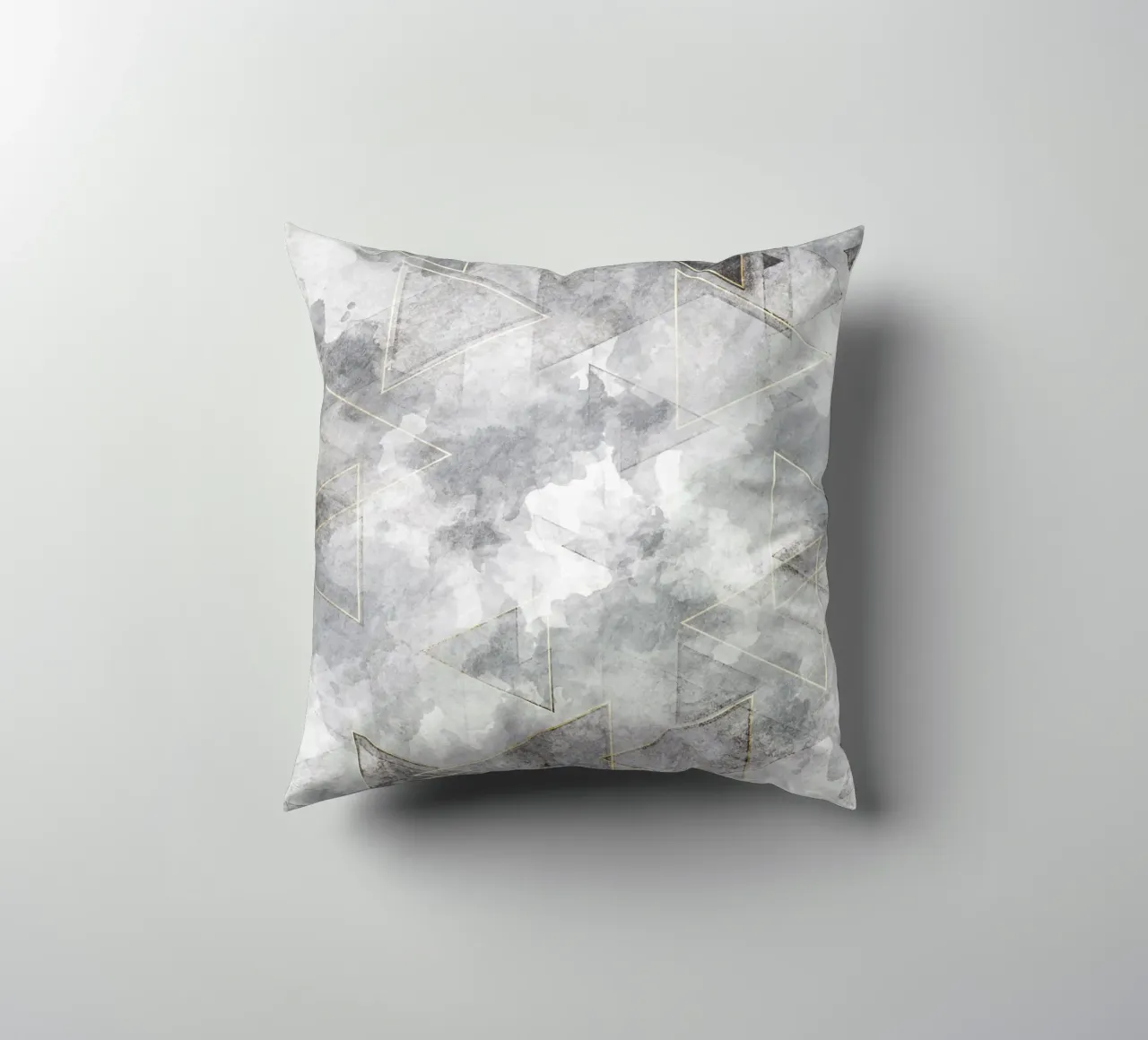 modern abstract art geometric triangles golden cuscino da vintageshop