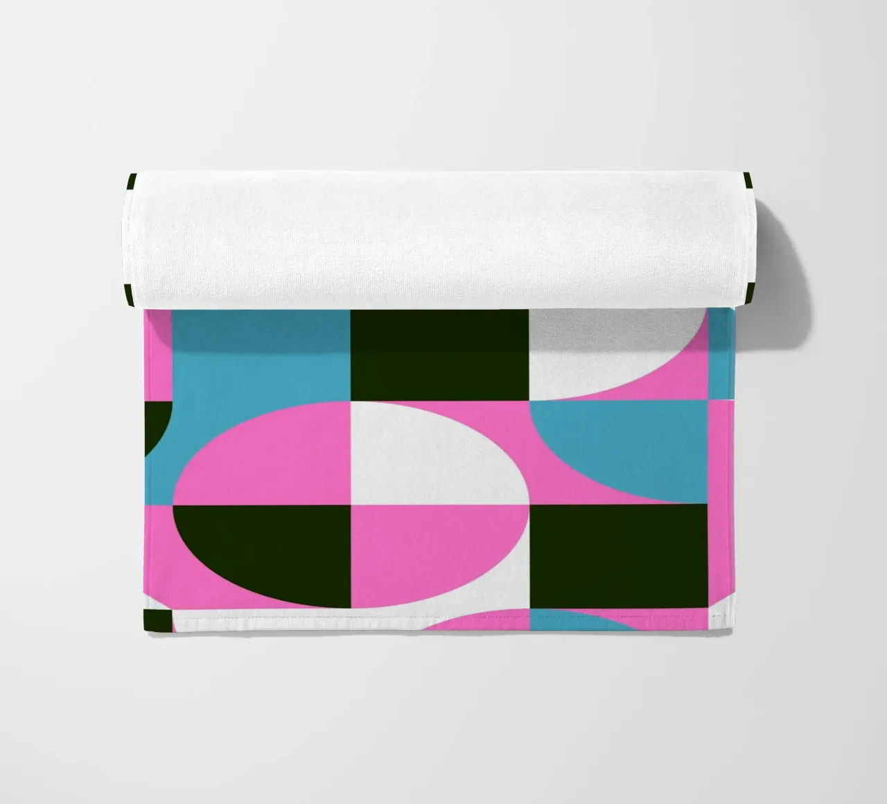 Forme geometriche pop - Arte retrò in rosa e turkis telo mare da Studio Vibe