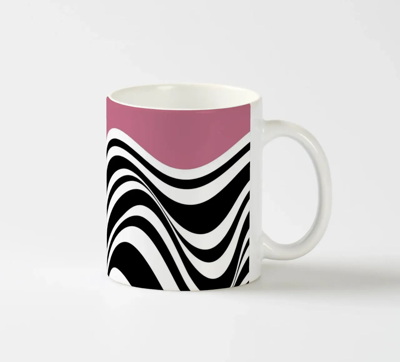 Bauhaus Waves Pink | Op-Art Retro Poster Keramik Tasse von Studio Vibe