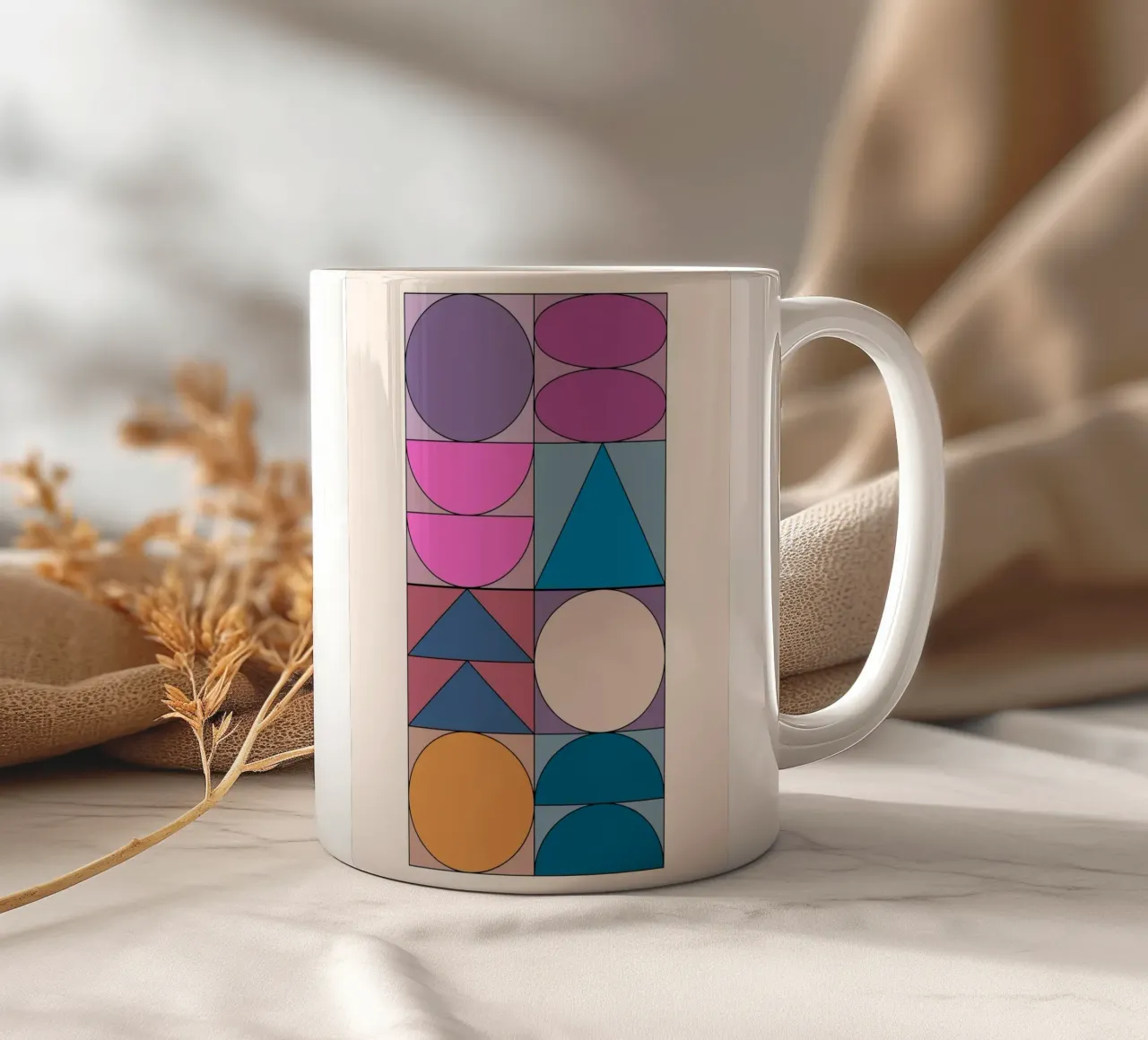Forme geometriche e colori Bauhaus Stampa d'arte tazza in ceramica da Studio Vibe