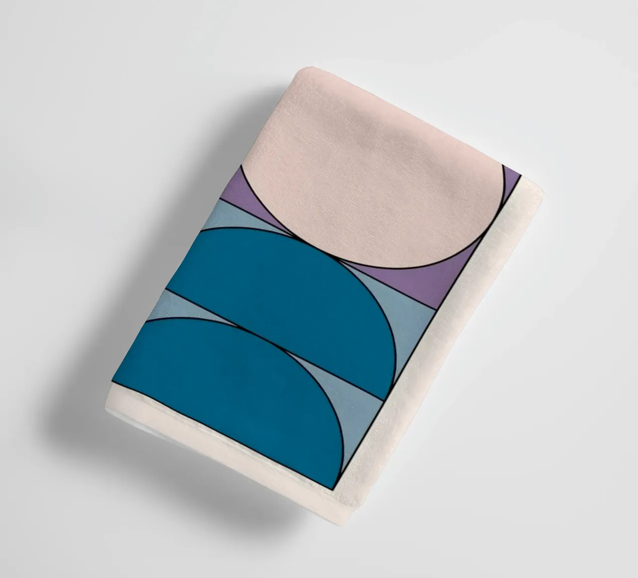 Geometric Shapes | Colorful Bauhaus Art Print toalla de baño de Studio Vibe