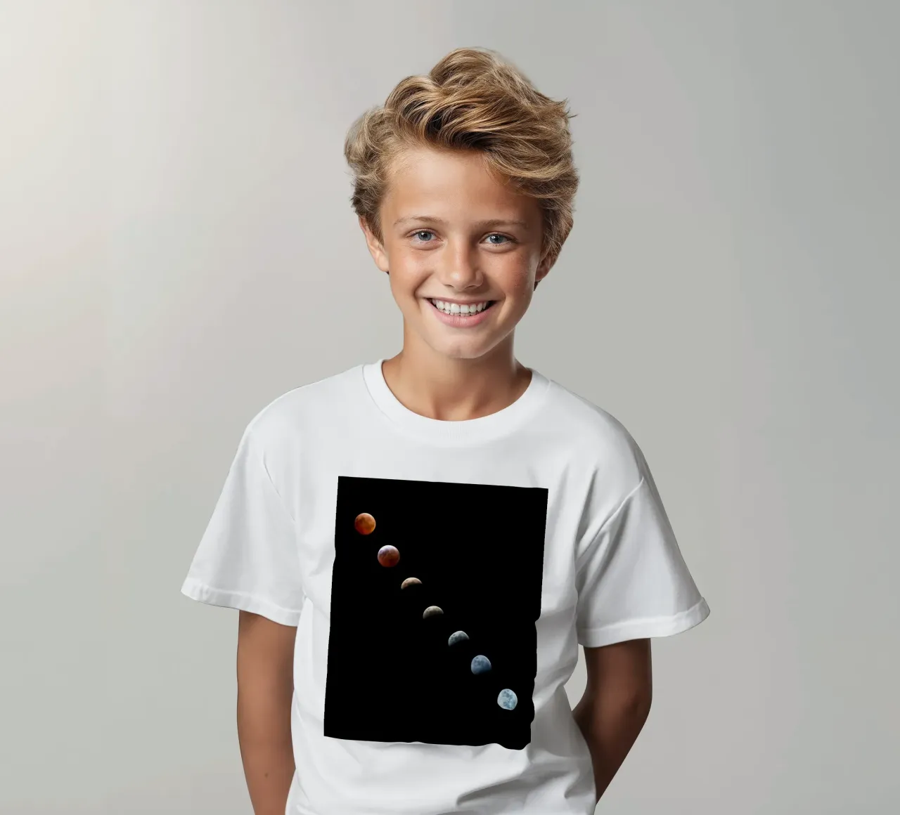 moon lunar-eclipse kinder t-shirt van Earthly Visions