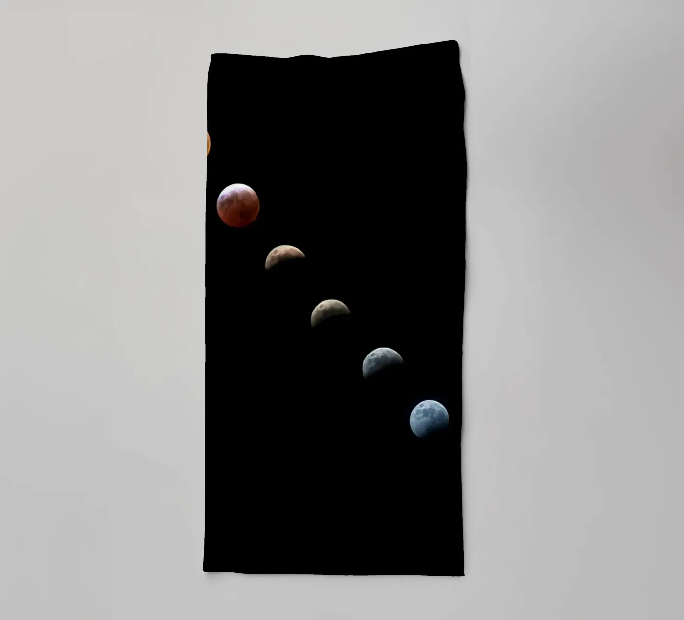 maan maansverduistering badhanddoek van Earthly Visions